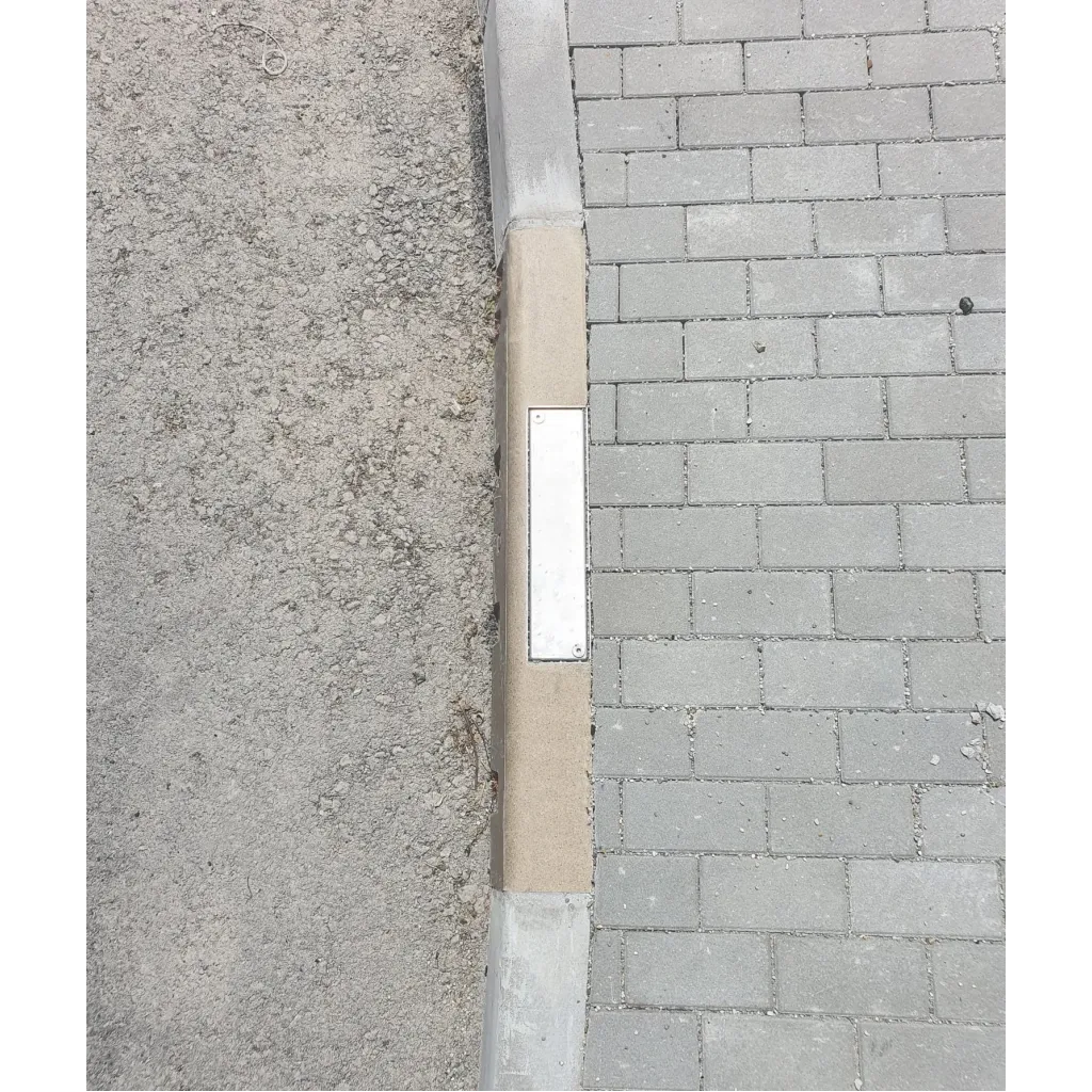 Бордер ПБ МОНО са поцинкованим ревизионим поклопцем ЛН100 Х300 Д400 1000к150к300 (0709147)