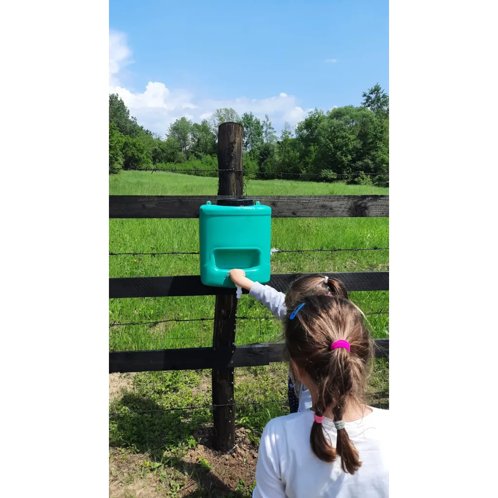 ПЕ ТЕРРА резервоар са славином за двориште/башту/камп 15 Л (зелени) (СП15-424) ПЕ ТЕРРА резервоар са славином за двориште/башту/камп 15 Л (зелени) (СП15-424)