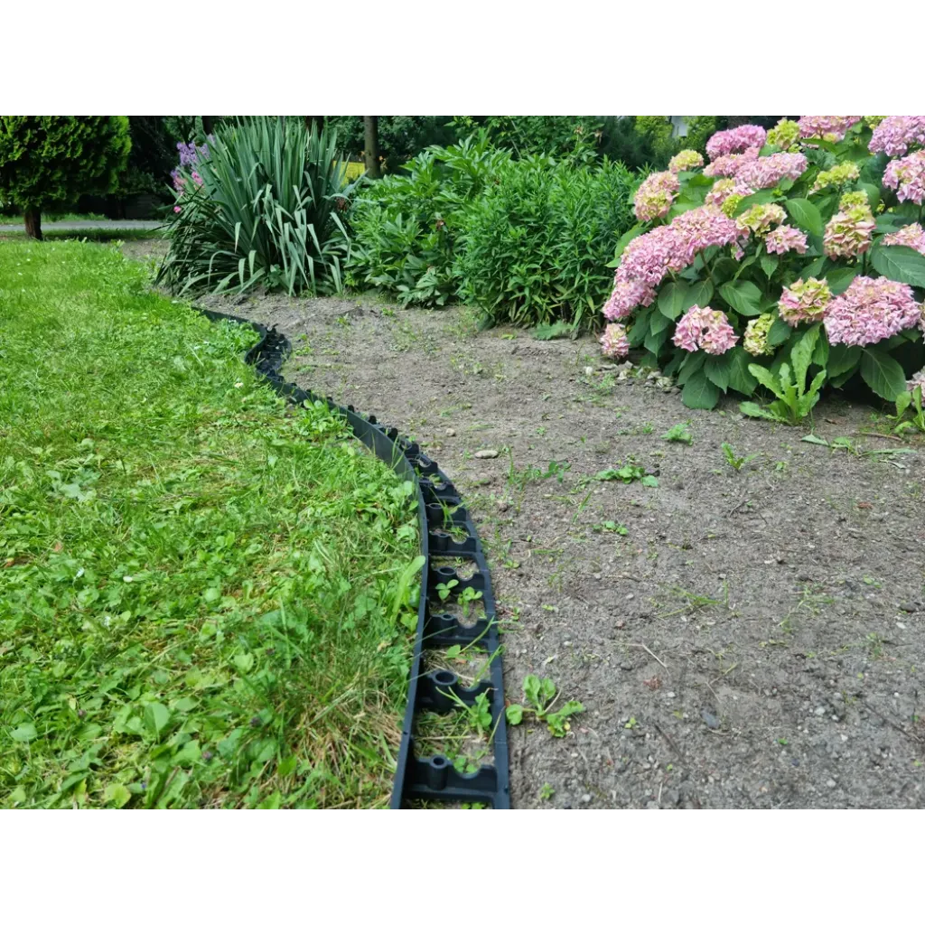 Комплет Бордер ПП ТЕРРА за поплочавање НОВО ФИКС Л=12ком, укључено 30 анкера, Х60 (12СБ60Б30А) Комплет Бордер ПП ТЕРРА за поплочавање НОВО ФИКС Л=12ком, укључено 30 анкера, Х60 (12СБ60Б30А)